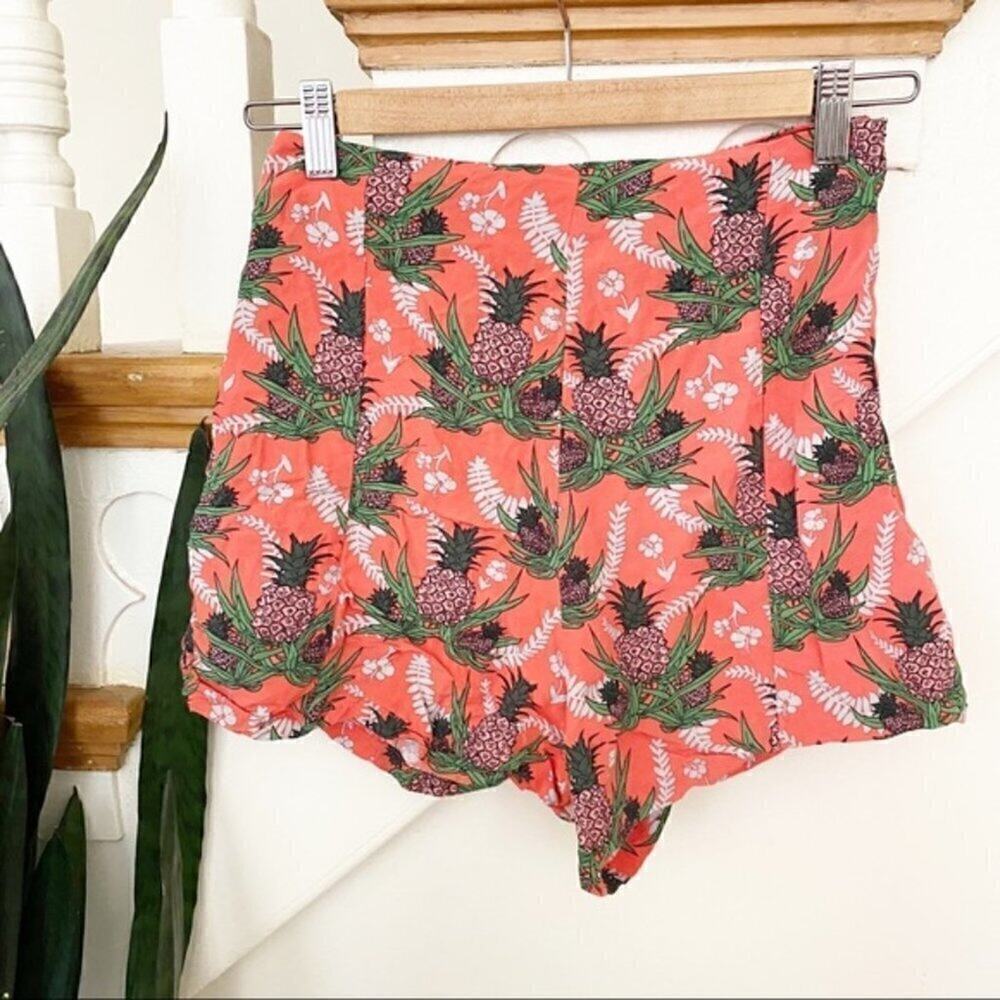 ASOS pineapple pattern print shorts high rise sz 2